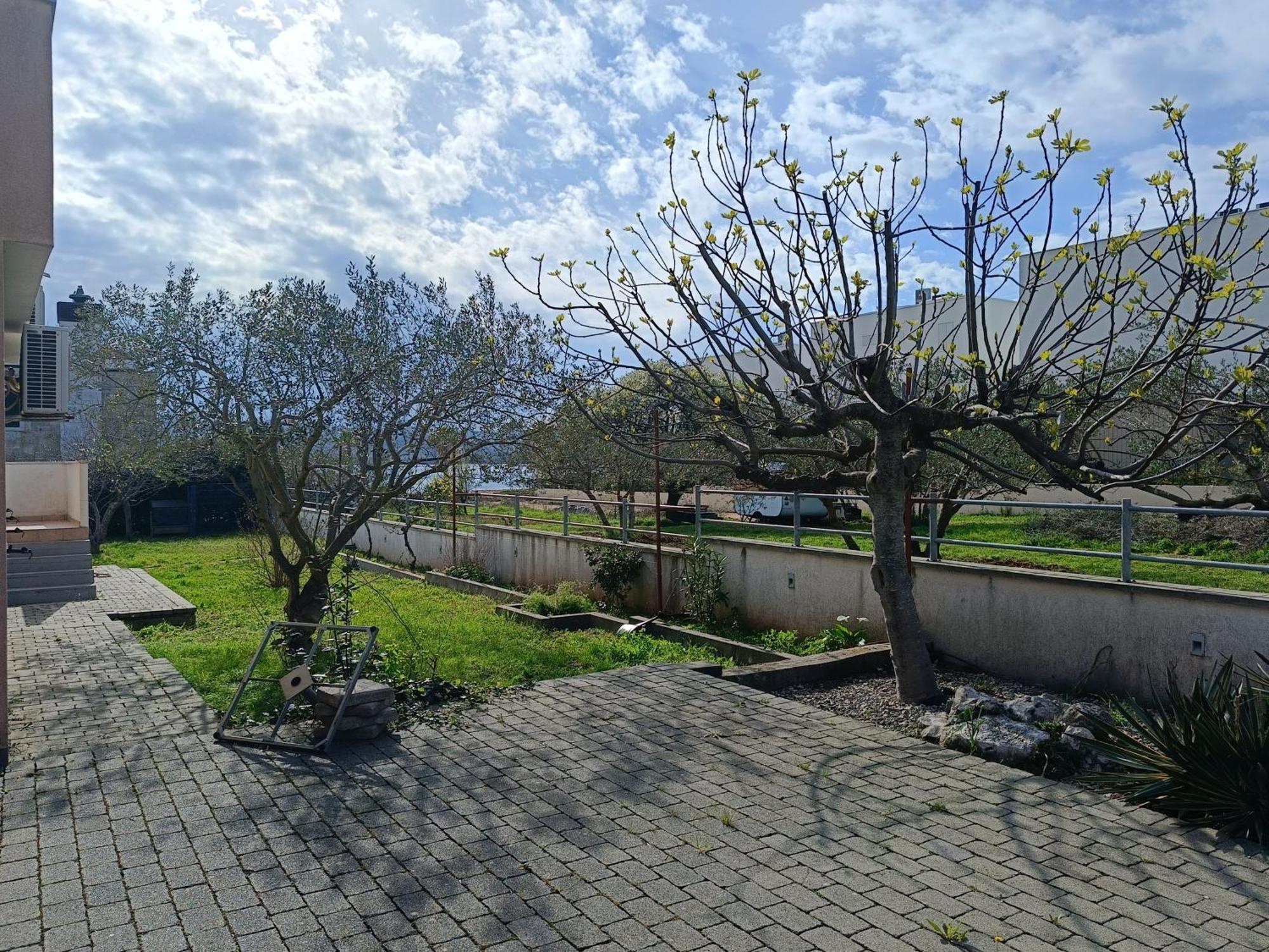 Apartment Ivana ตูรันญ์ ภายนอก รูปภาพ