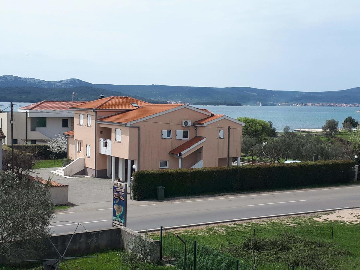 Apartment Ivana ตูรันญ์ ภายนอก รูปภาพ